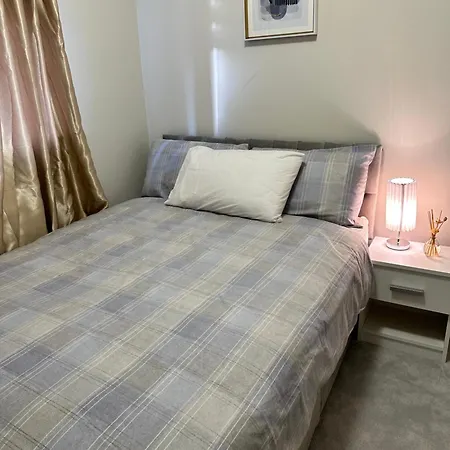 Amazing Bedroom In Dublin Clondalkin Extérieur photo