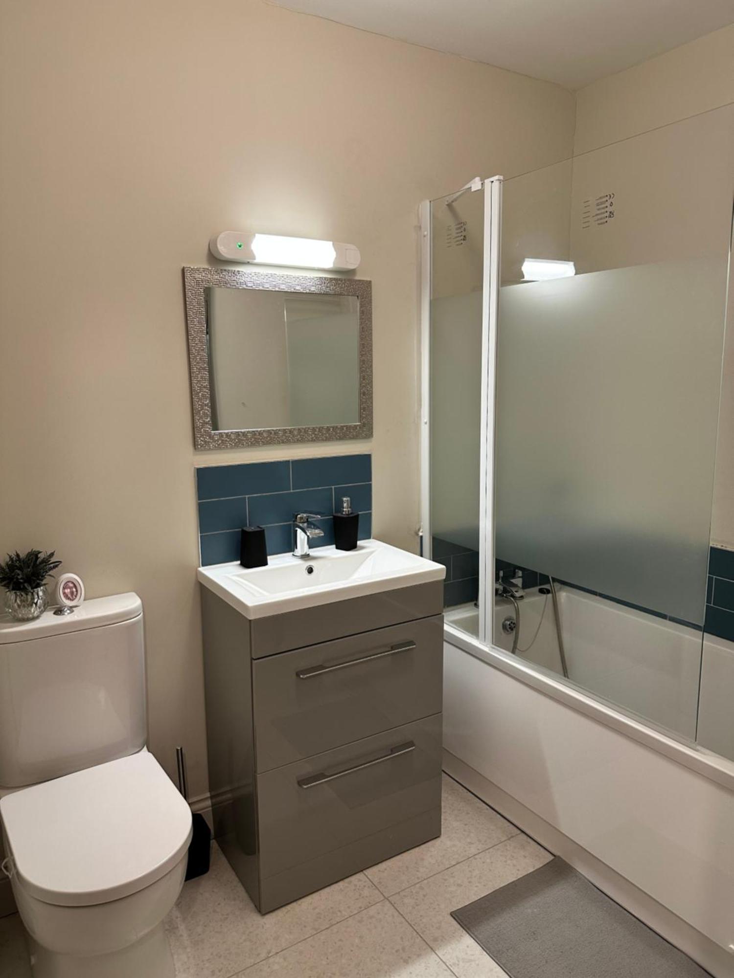 Amazing Bedroom In Dublin * Clondalkin